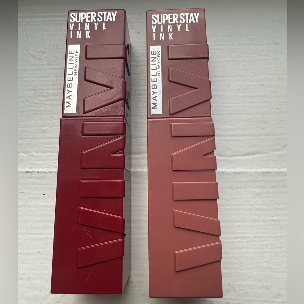 Super viral! Maybelline Superstay Vinyl Ink in Royal and Cheeky